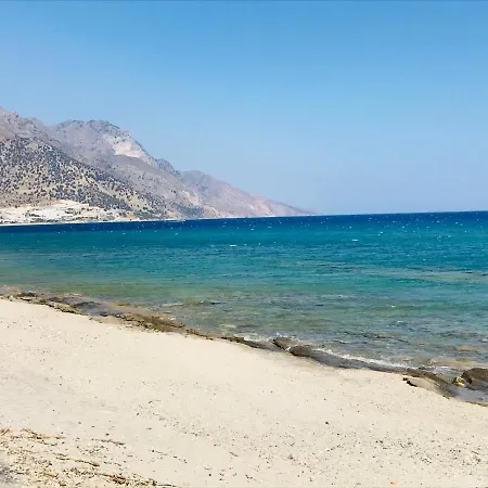 Marmaraki & شقة *