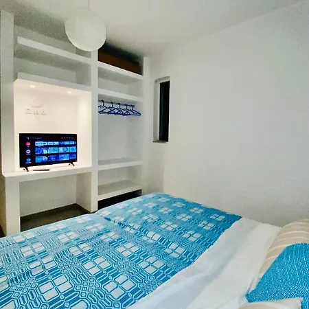 Appartement Marmaraki & *