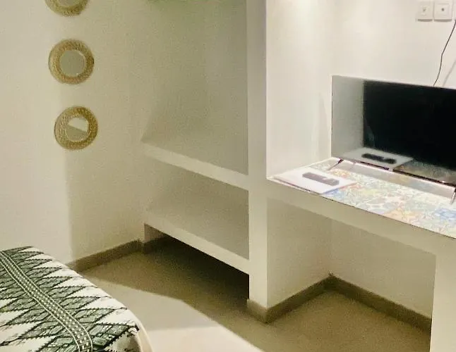Apartament Marmaraki & *