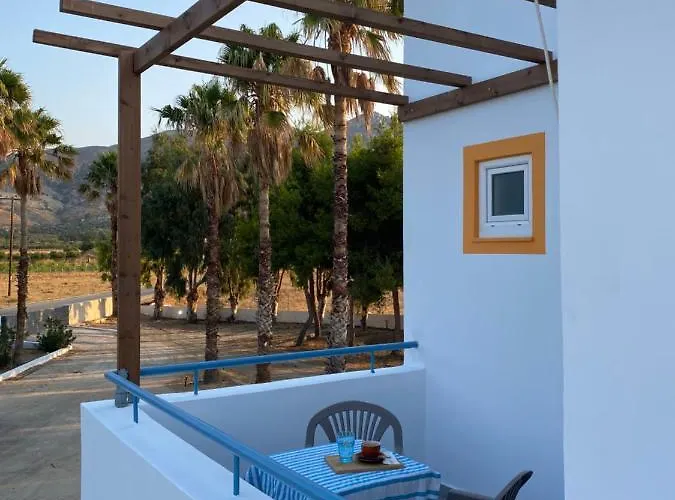 Apartament Marmaraki & *